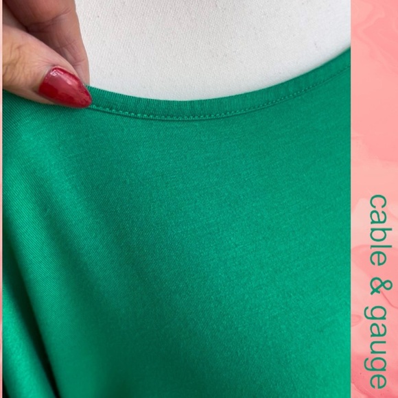 Cable & Gauge Green Relaxed 3/4 Sleeve Blouse - Picture 6 of 11